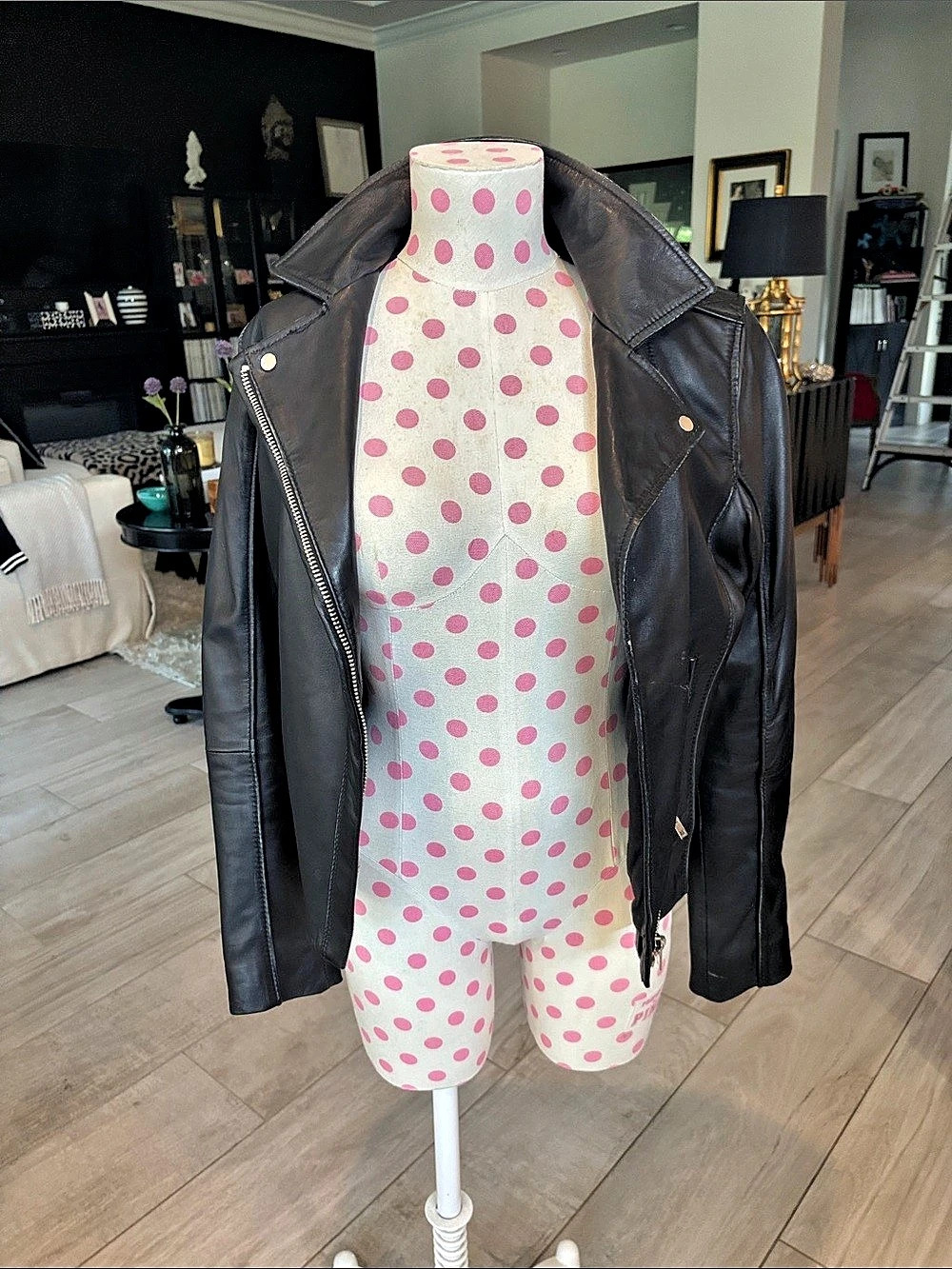 Zara Basic Women's Black Moto Jacket Size Medium Like New Vegan Leather